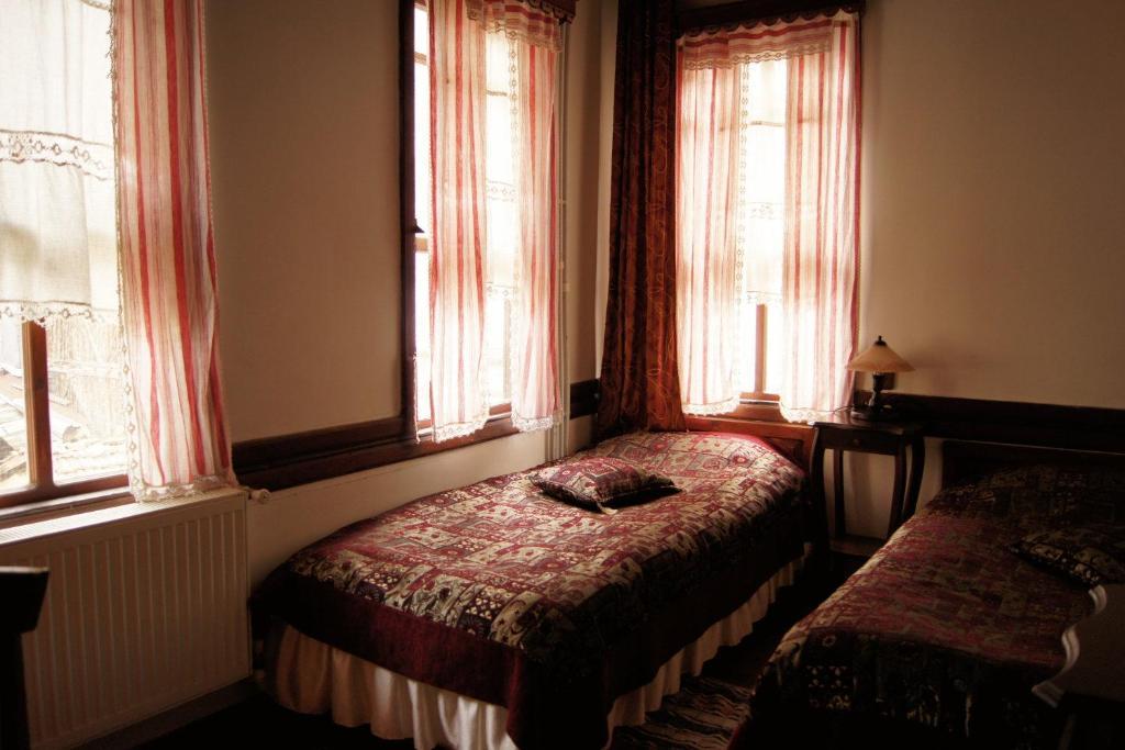 Haci Abdullahlar Konagi Hotel Mudurnu Стая снимка
